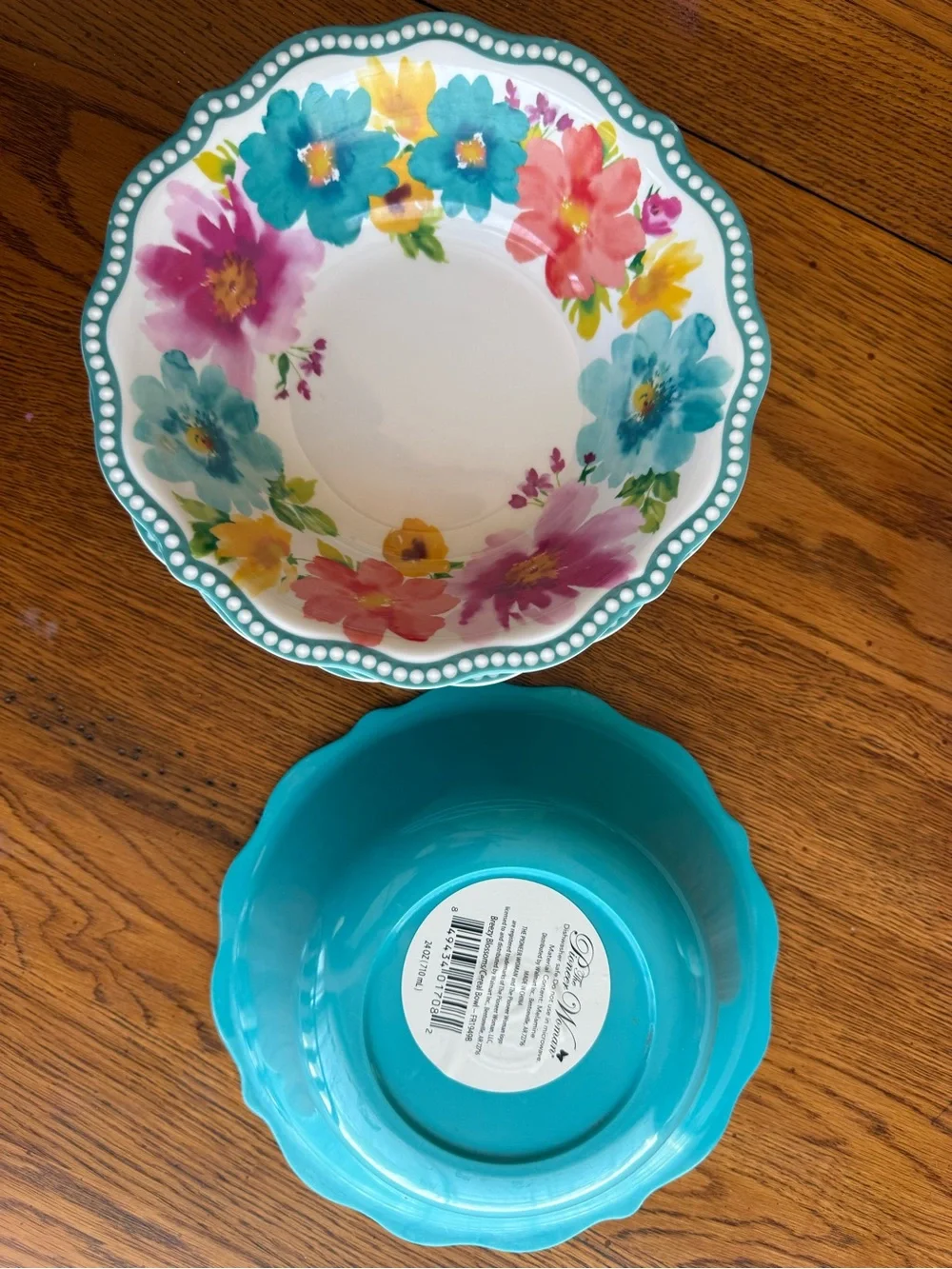 Pioneer woman breezy blossoms melamine, cereal bowls- 24oz- Set of 4.